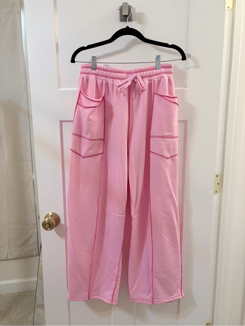 Women's Pink barrel style Lounge Pants with Patch Pockets